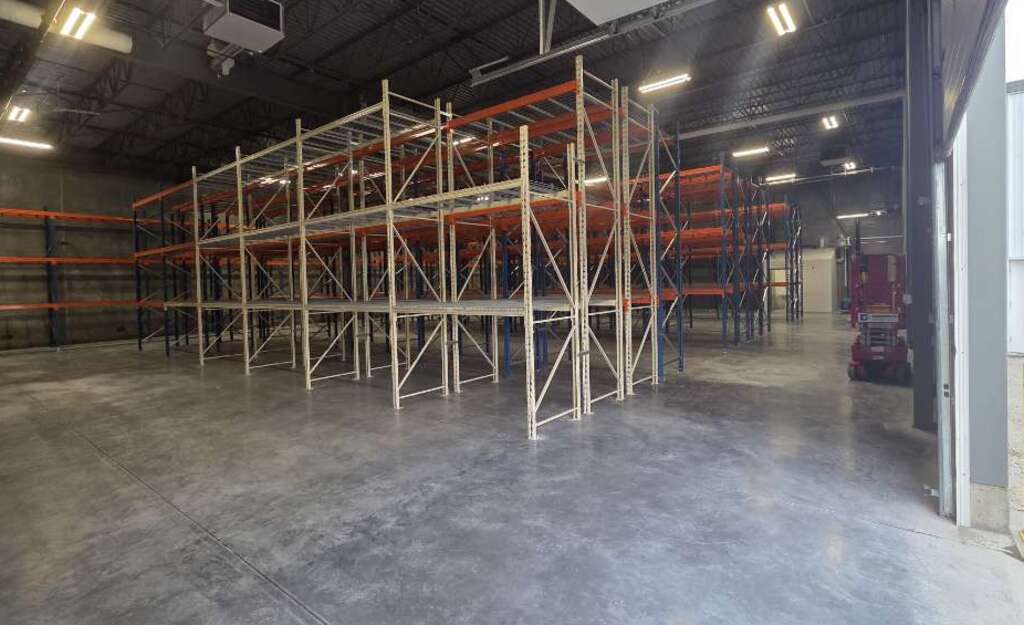 Leading Paint Warehouse Racking  Installation